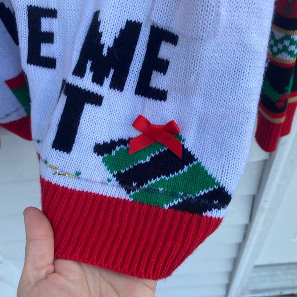 No Boundaries Red Ugly Christmas Sweater “Santa made me do it” Dog 🎅 🐶 🎁 - Picture 7 of 9